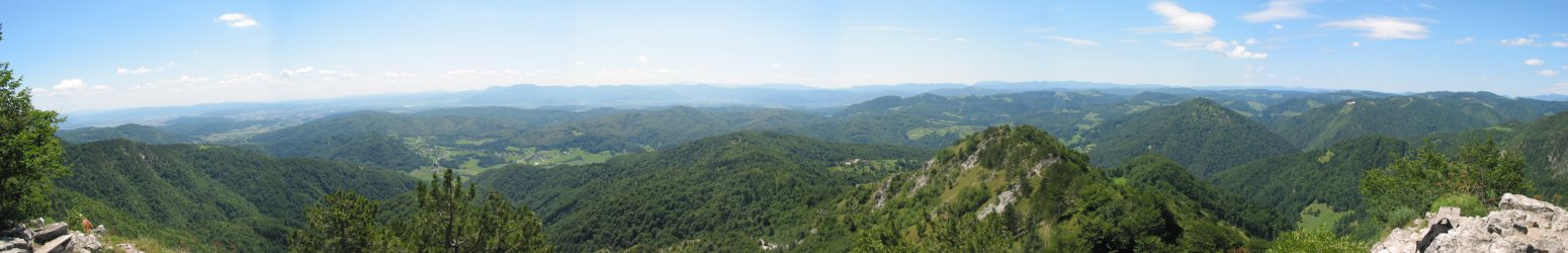 Pogled proti jugu: Krim, Ulovka, Korena, Kožljek in Polhograjska gora