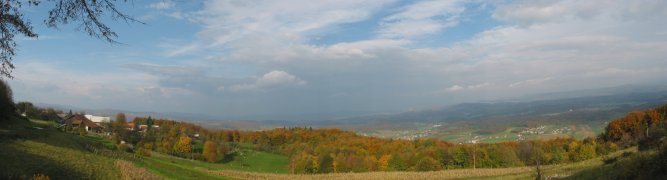 Pogled proti dolinama Temenice in Mirne